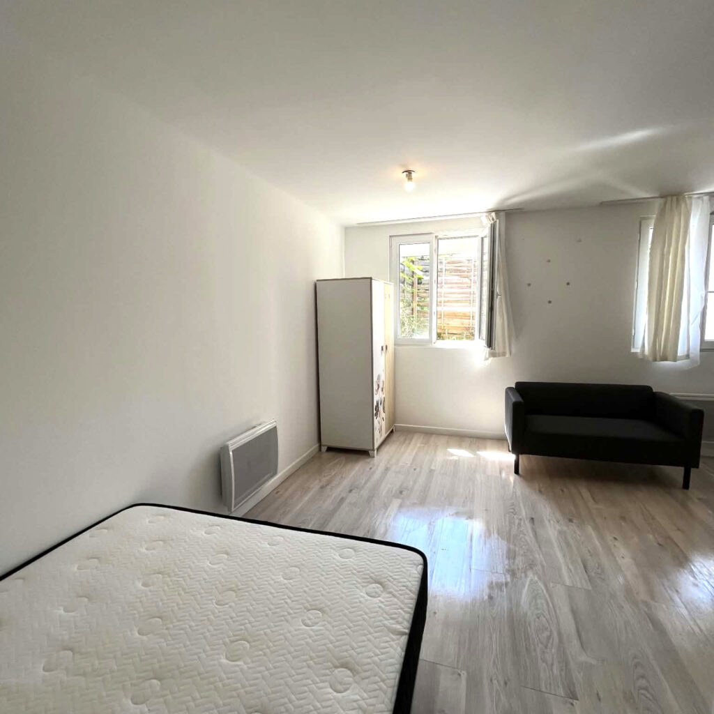 Studio meublé de 30 m2 à louer   Proche gare