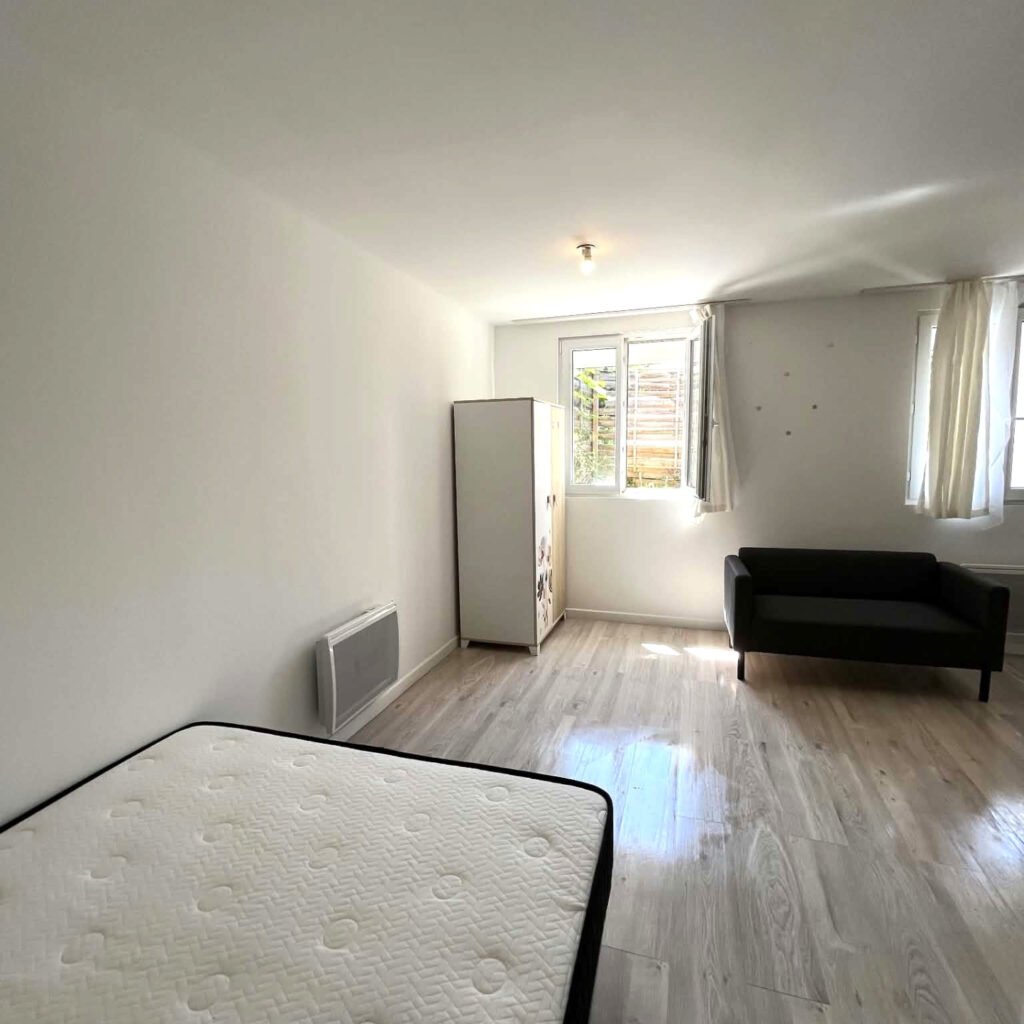 Studio meublé de 30 m2 à louer   Proche gare