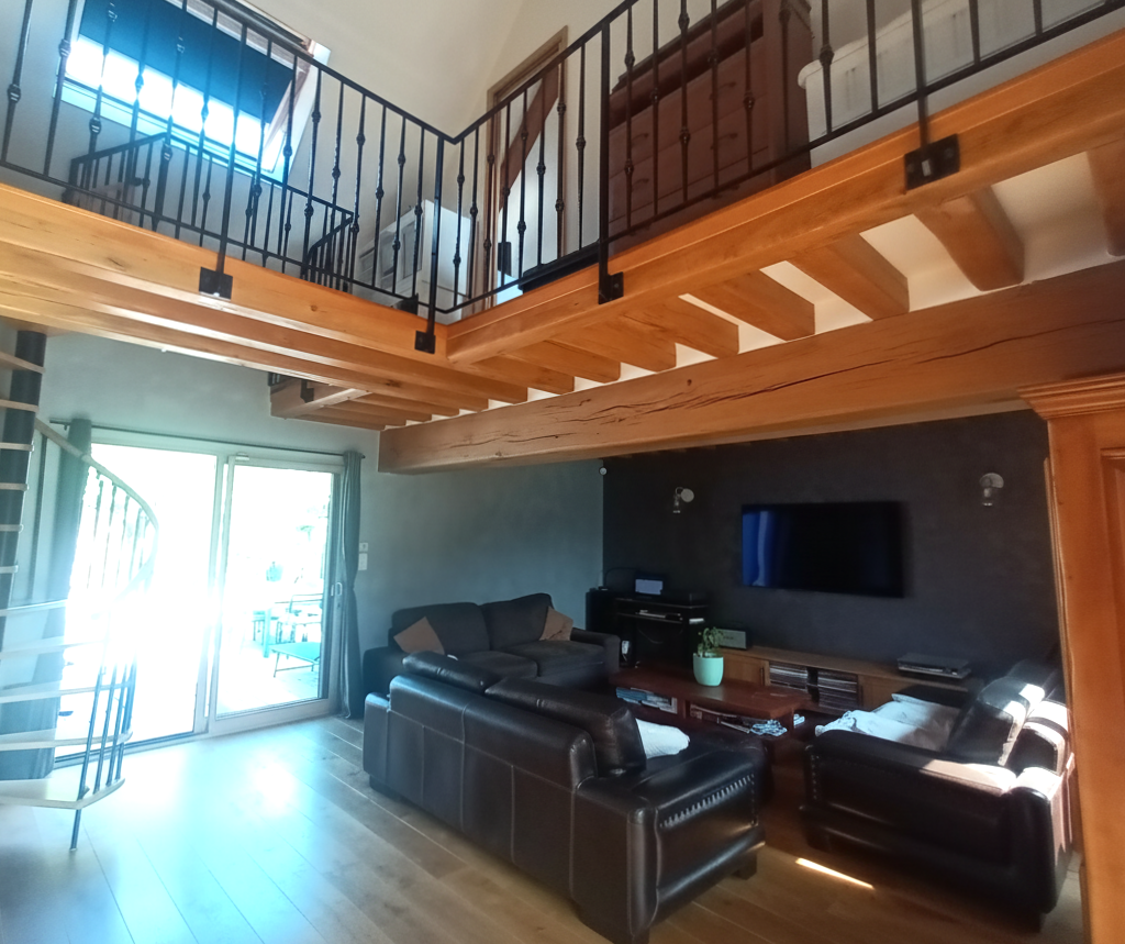 Maison aux beaux volumes