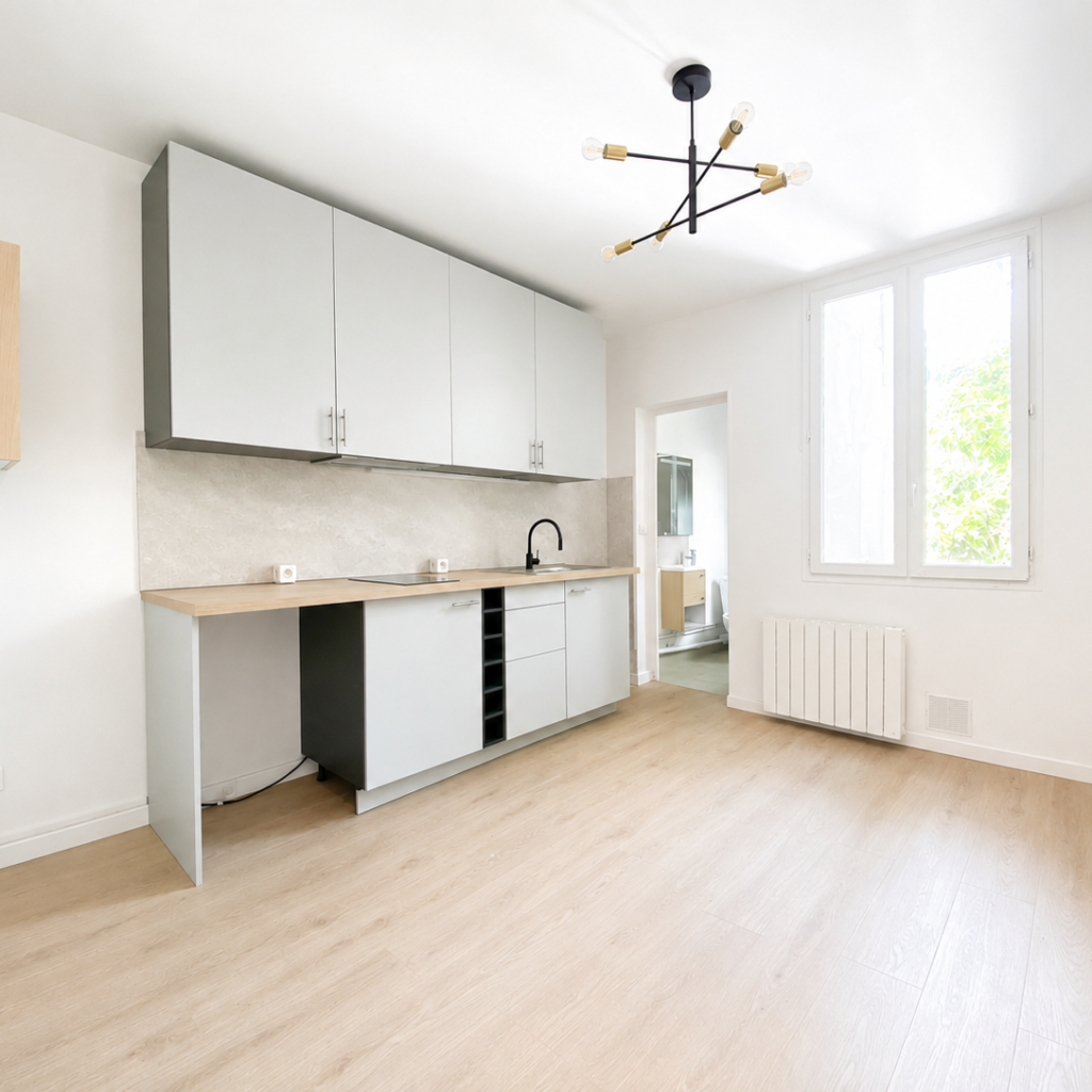 À louer   Charmant studio non meublé de 16 m2 en plein centr