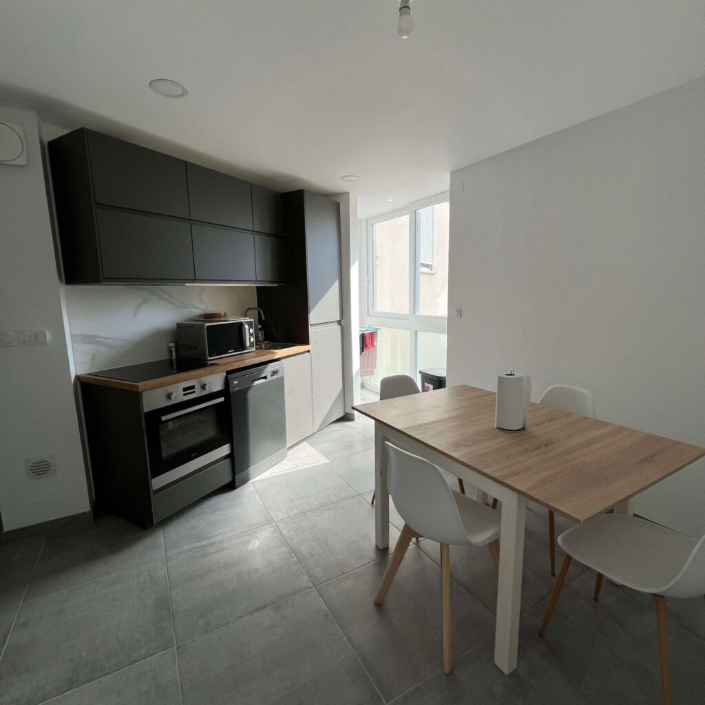 Chambres meublées en colocation appartement entièrement réno