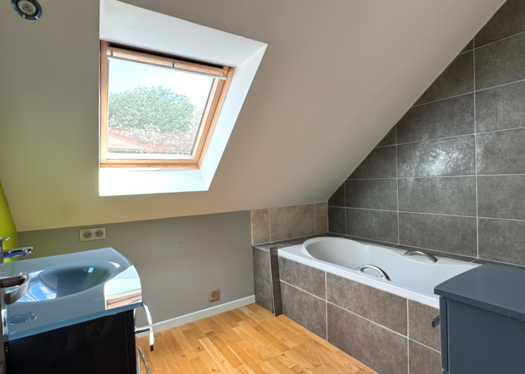 Maison familiale 4 chambres à 8 min de la N12