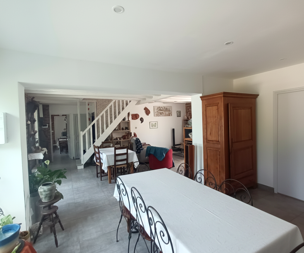 Maison 4/5  chambres À seulement 13 minutes de Dreux   Accès