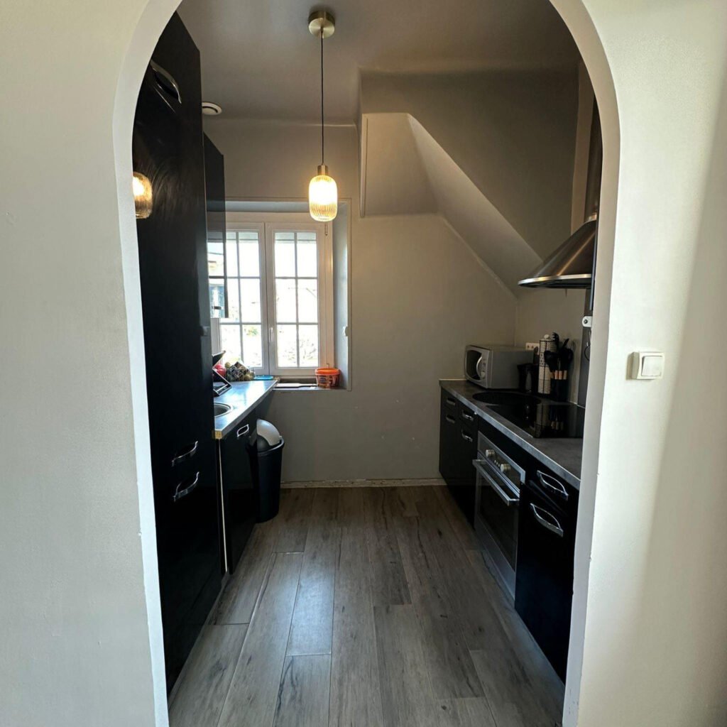 Investissement locatif sécurisé   F2 loué 650 EUR
