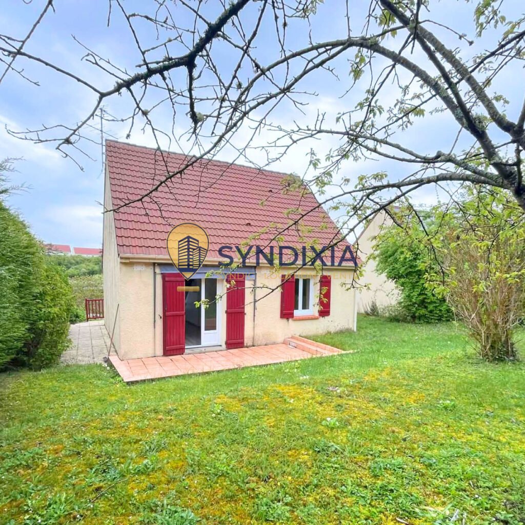 Maison 3 Chambres à 8 minutes à pied de la gare de Dreux