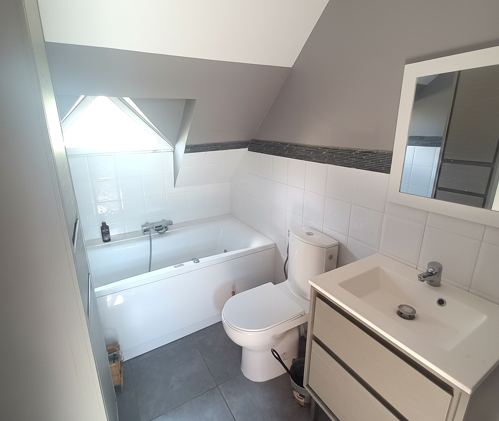 Maison 4/5  chambres À seulement 13 minutes de Dreux   Accès