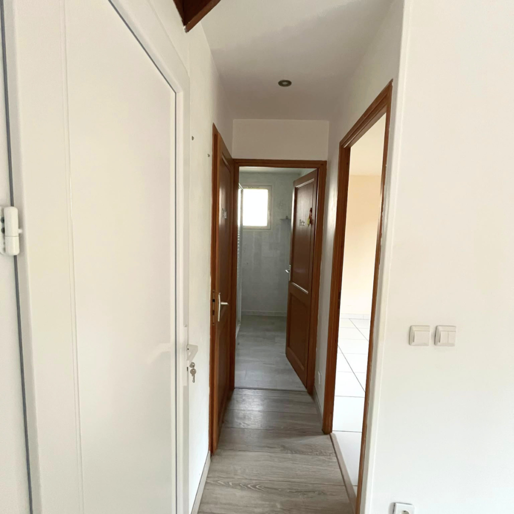 Maison 3 Chambres à 8 minutes à pied de la gare de Dreux