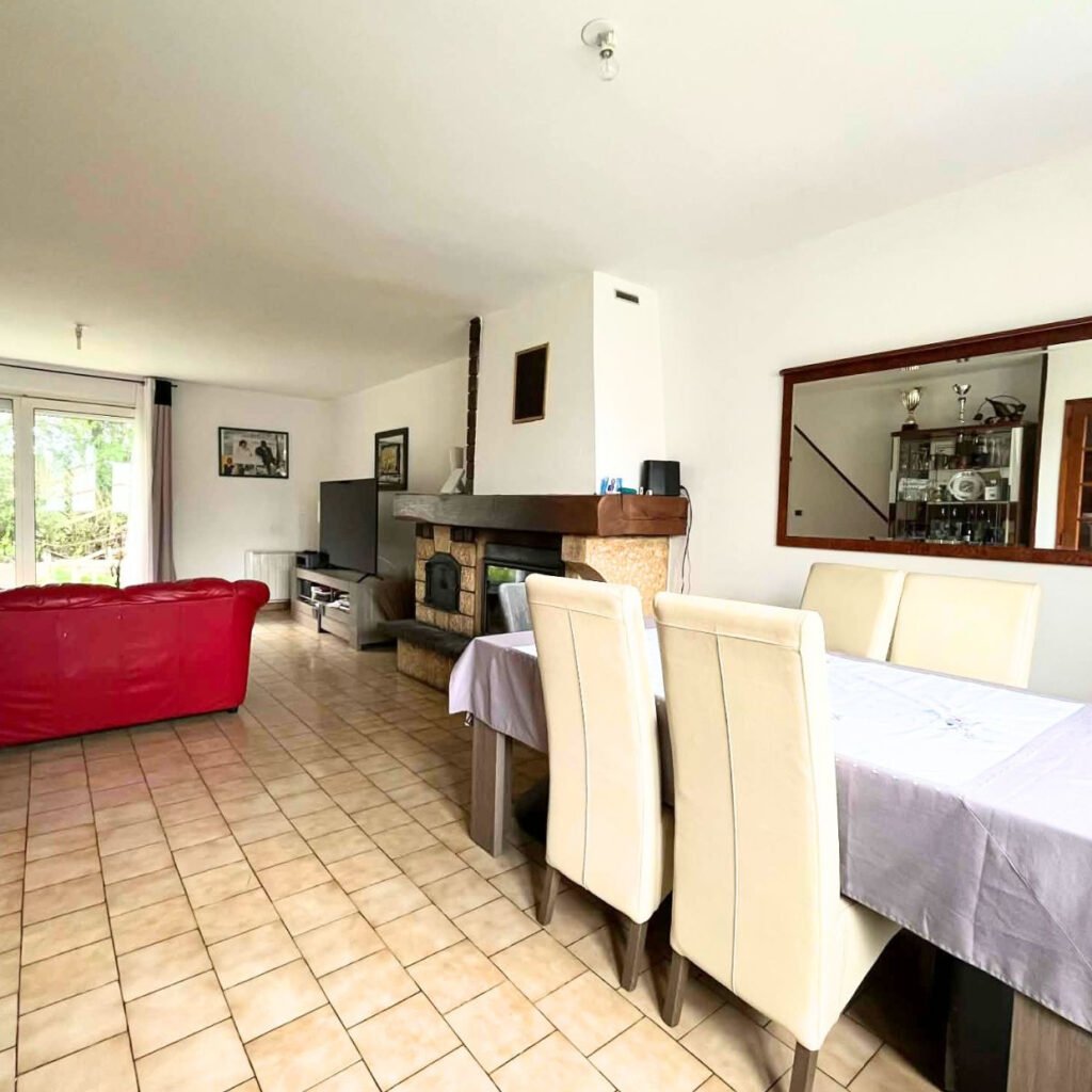 Maison à Dreux  6 pièces 5 chambres