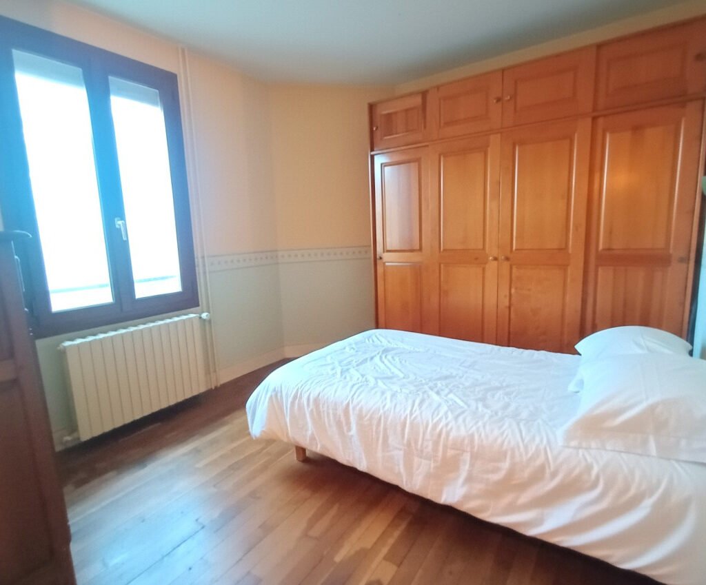 Maison 3 chambres à 8 minutes à pied de la gare de Dreux 28