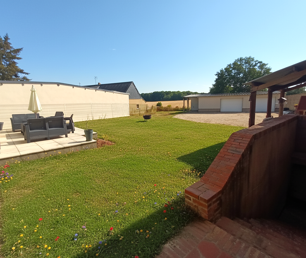 Ensemble immobilier  proche Nonancourt 27 axe rapide RN 12