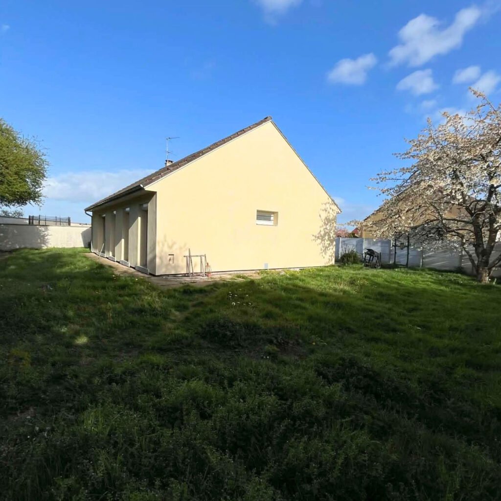 Maison à Dreux  6 pièces 5 chambres