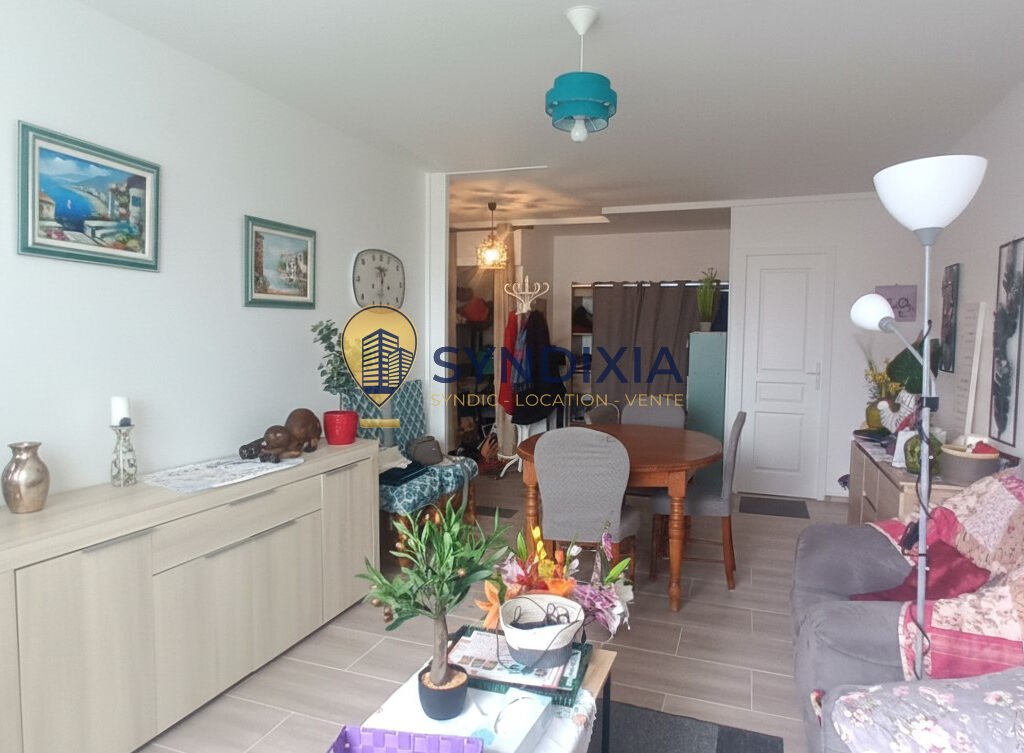 Appartement lumineux 3 chambres à 12 minutes de Verneuil sur