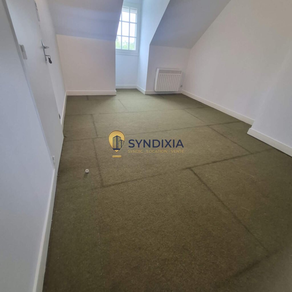 MAISON 109m2, 3 chambres, Sous-sol total et 905m2 de jardin