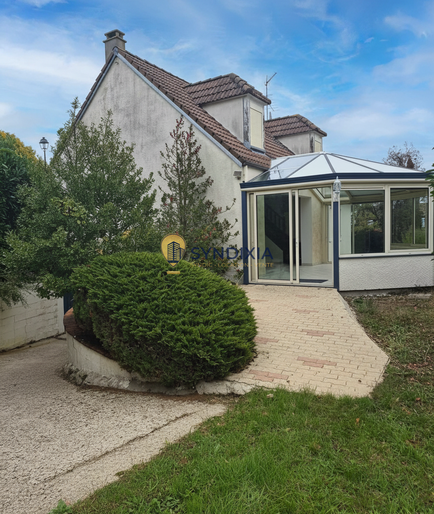 MAISON 109m2, 3 chambres, Sous-sol total et 905m2 de jardin