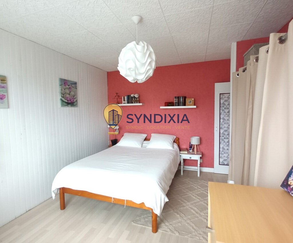 Maison mitoyenne 3 chambres .Accès rapide RN12