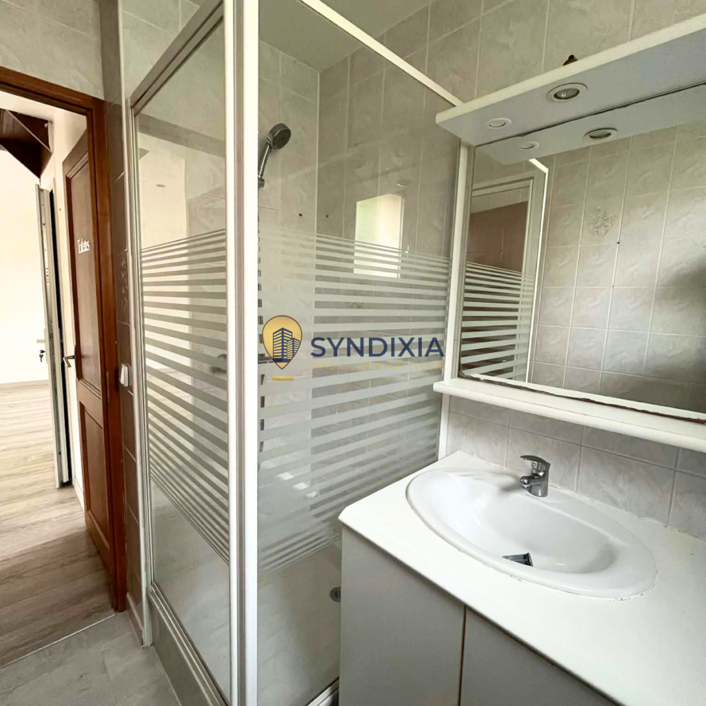 Maison 3 Chambres à 8 minutes à pied de la gare de Dreux