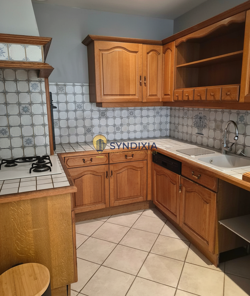 MAISON 109m2, 3 chambres, Sous-sol total et 905m2 de jardin
