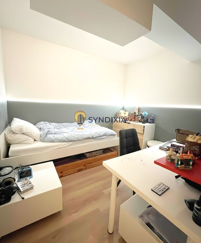 Appartement F2 + bureau proche gare   Investissement locatif