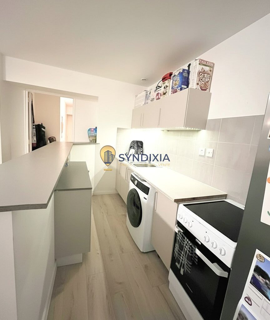 Appartement F2 + bureau proche gare   Investissement locatif
