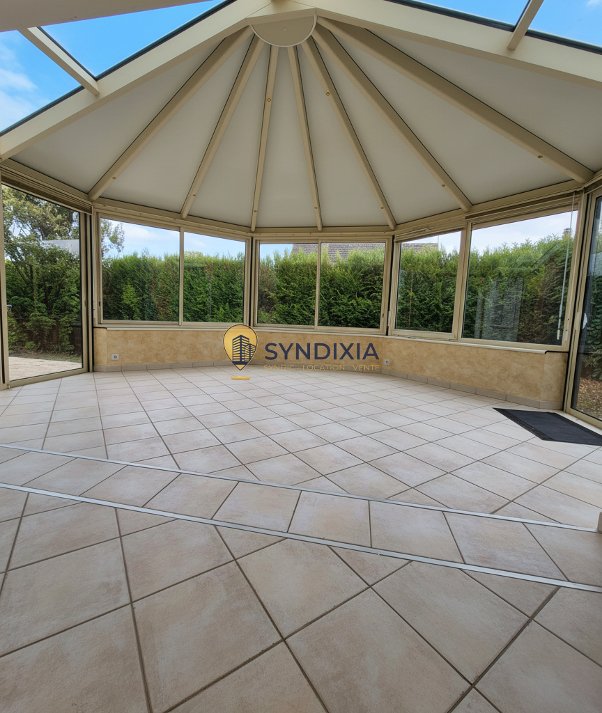 MAISON 109m2, 3 chambres, Sous-sol total et 905m2 de jardin