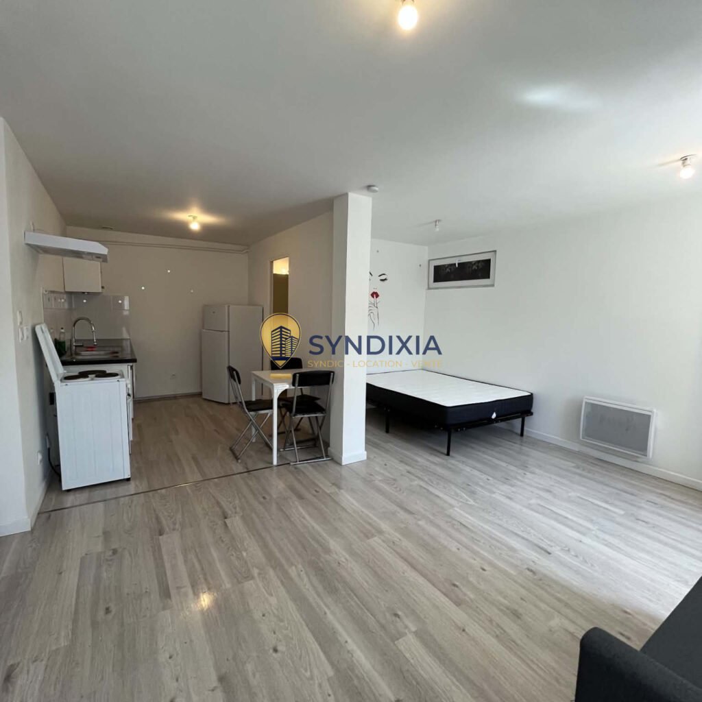 Studio meublé de 30 m2 à louer   Proche gare