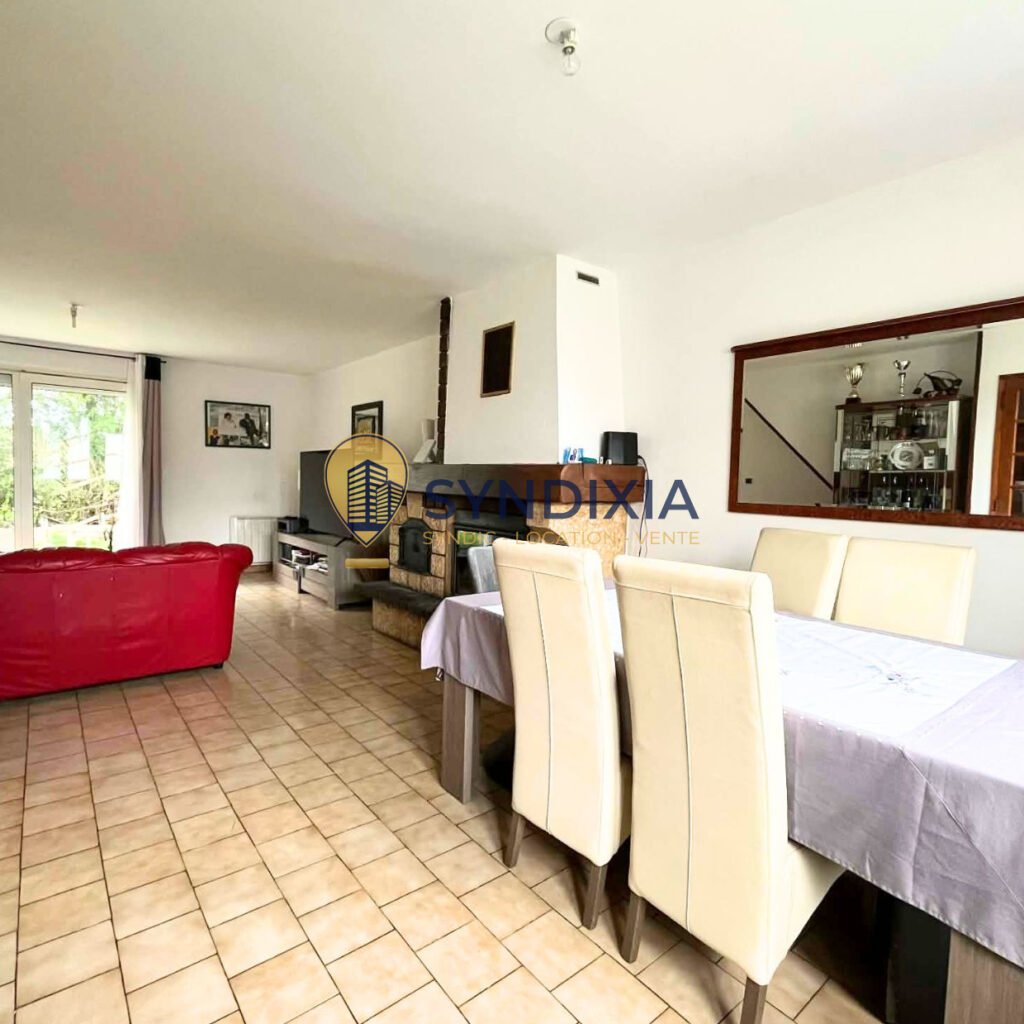 Maison à Dreux  6 pièces 5 chambres