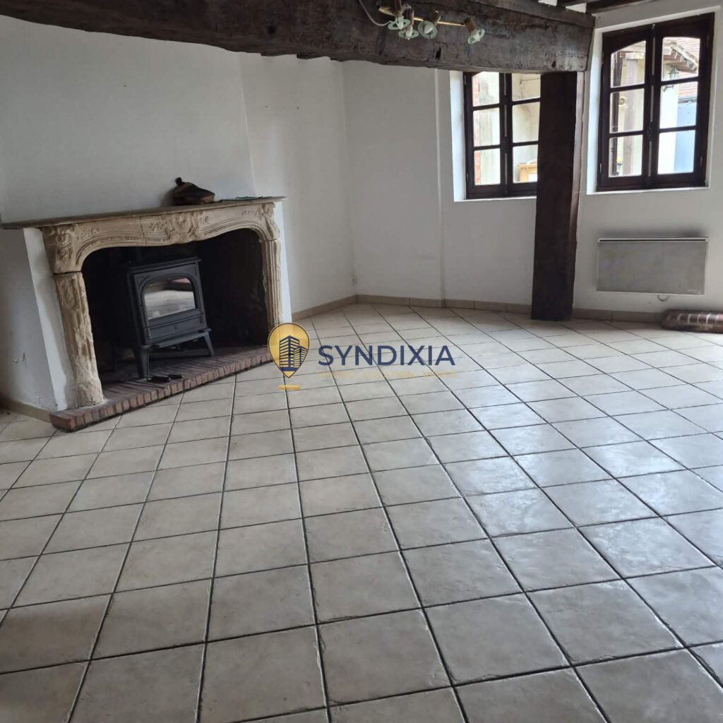 MAISON 4 PIECES EN CENTRE VILLE ET AU CALME – POTENTIEL LOCA