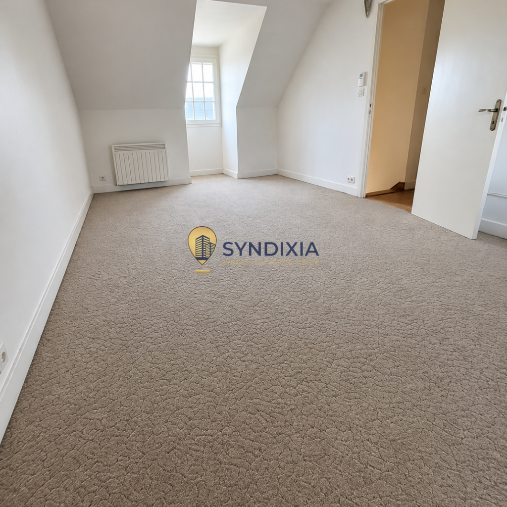MAISON 109m2, 3 chambres, Sous-sol total et 905m2 de jardin