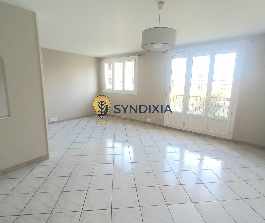 Appartement 2 chambres avec balcon à Dreux