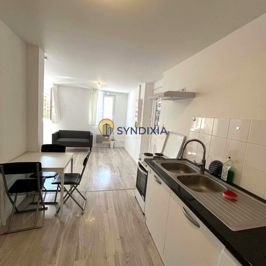 Studio meublé de 30 m2 à louer   Proche gare