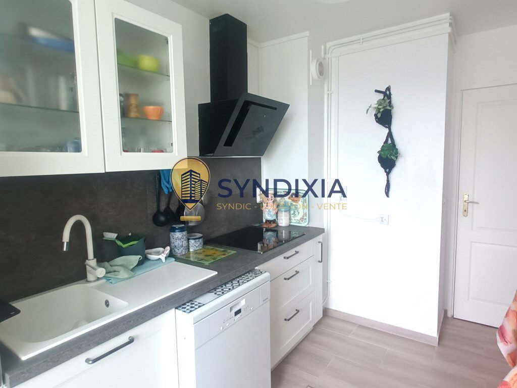 Appartement lumineux 3 chambres à 12 minutes de Verneuil sur
