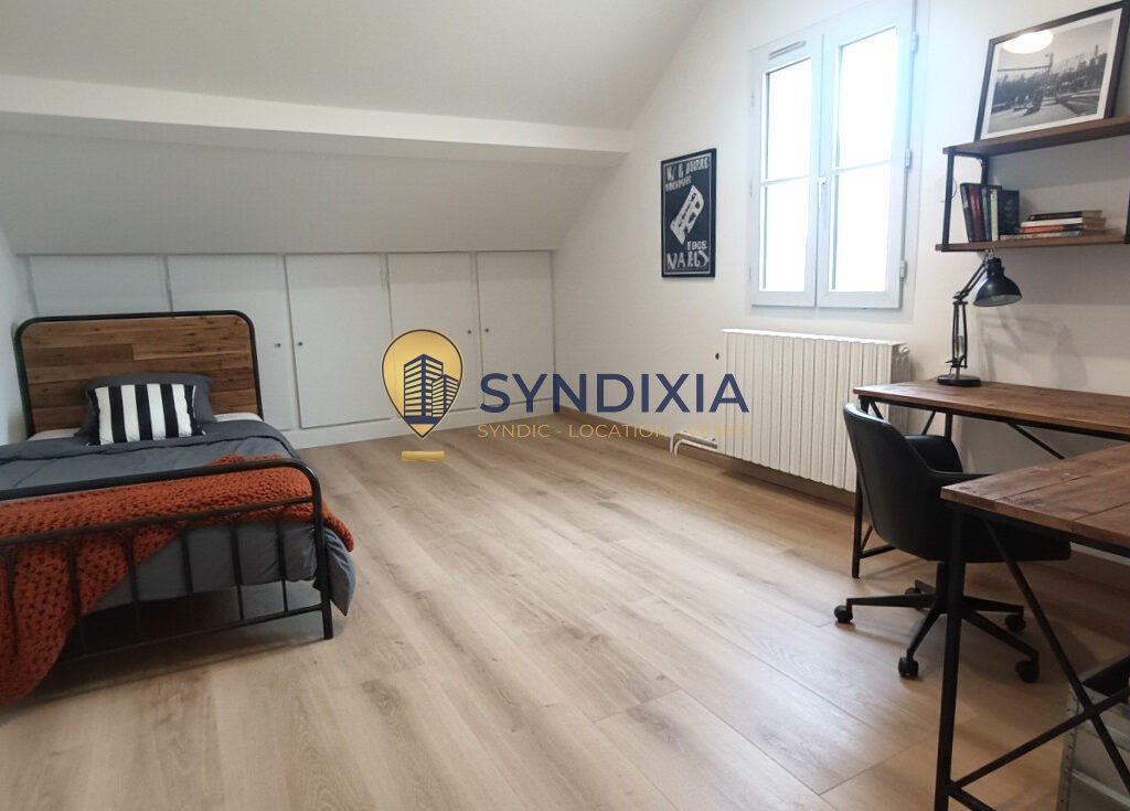 Maison 5 pièces 85 m2 avec dépendance